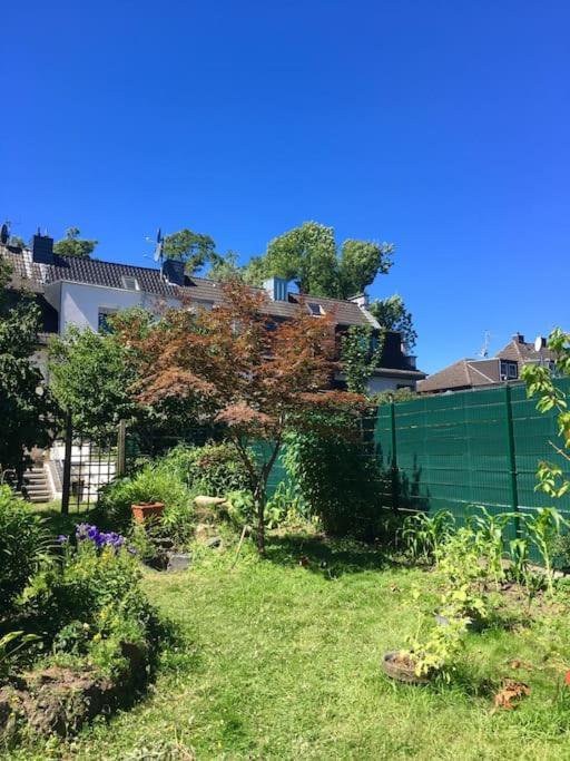 Near Messe And Airport, 2-bedroom Duplex With Kitchen And Garden Apartment Düsseldorf